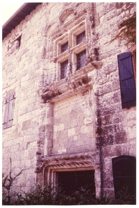 façade nord-ouest, vue partielle