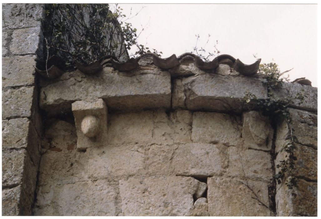 chevet, détail des modillons