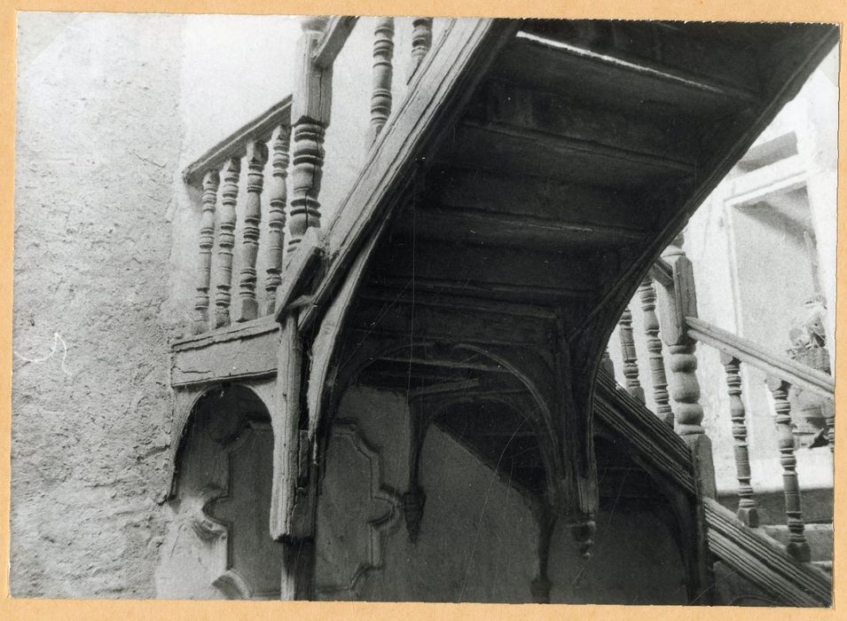 escalier, vue partielle