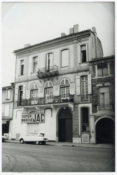 façade sur rue