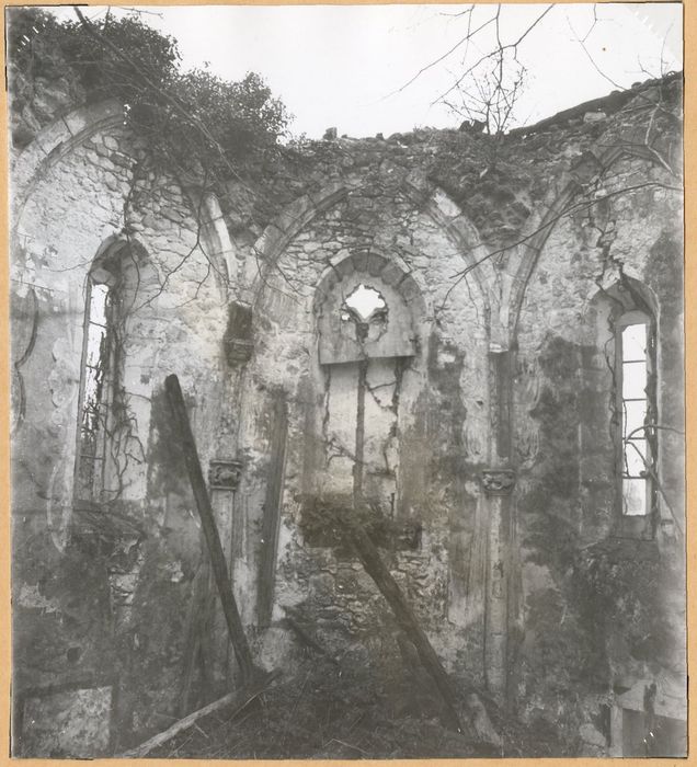 vestiges de l’abside du choeur