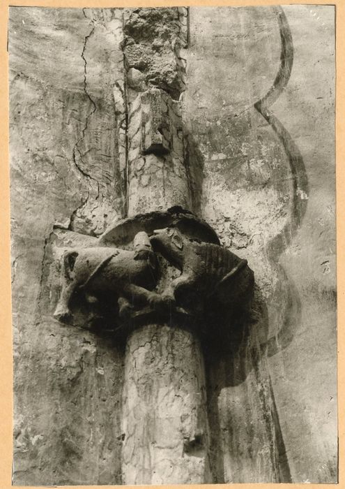 abside, détail d’un chapiteau