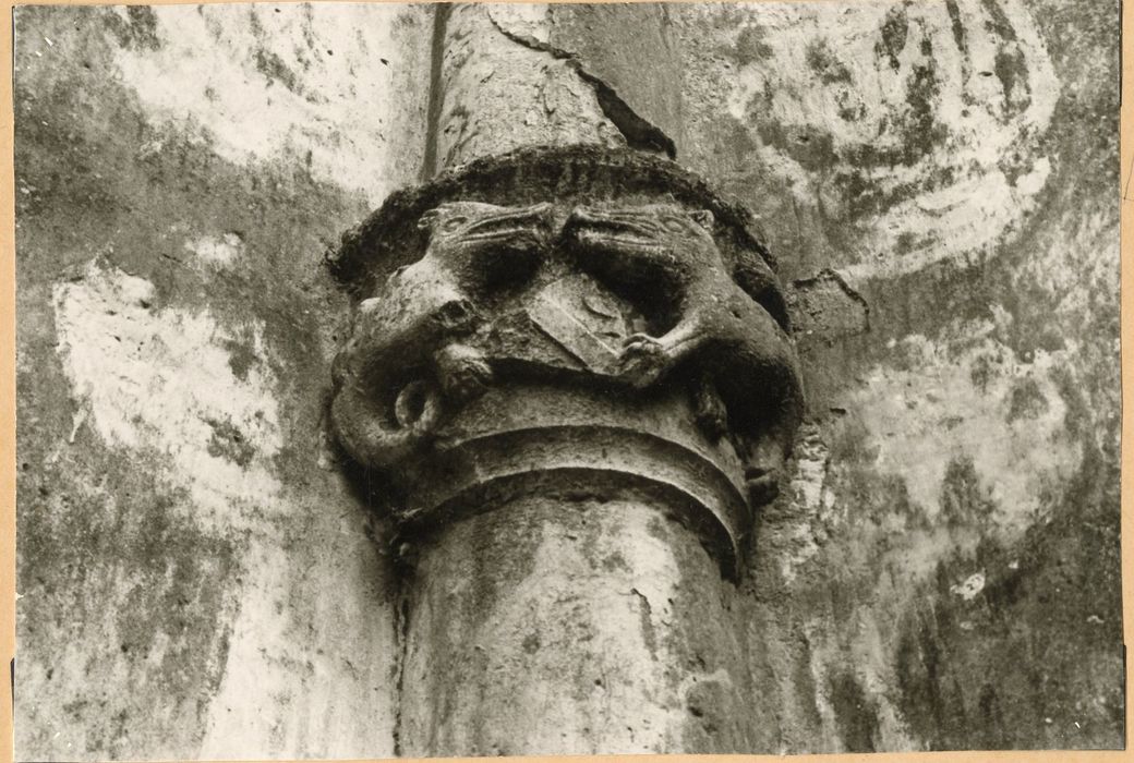 abside, détail d’un chapiteau