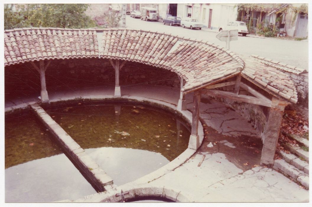 vue partielle du lavoir