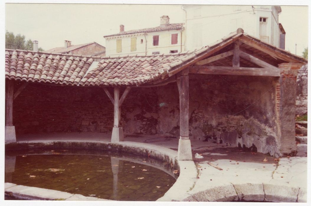 vue partielle du lavoir