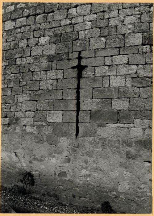 aile sud, façade sud-est, détail d’une meurtrière