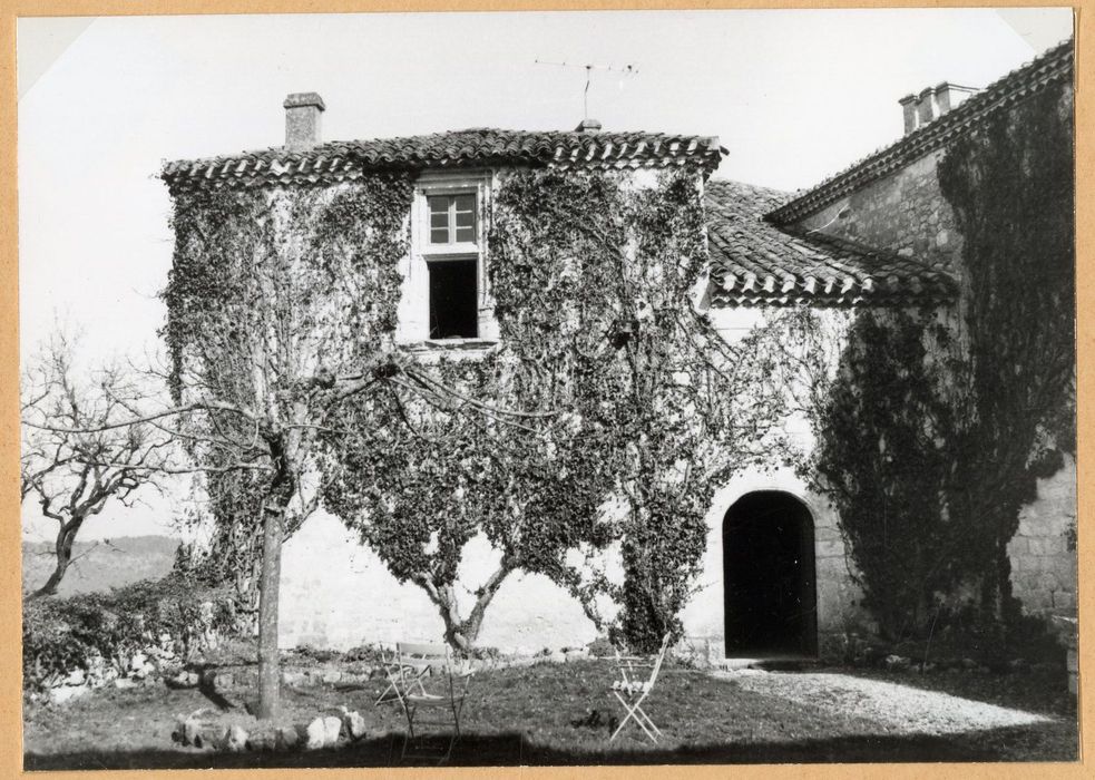 aile nord, façade sud sur la cour intérieure