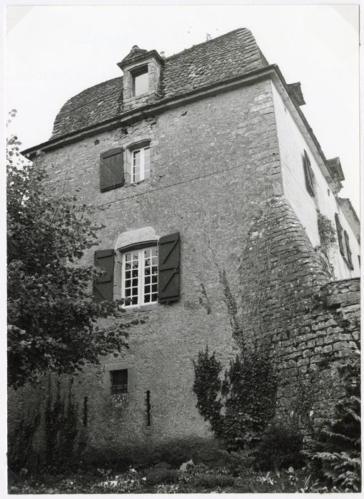 façade ouest, vue partielle