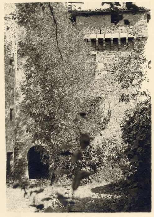 façade ouest, vue partielle