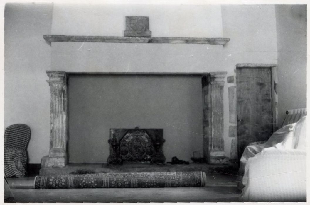 1er étage, pièce non localisée, cheminée monumentale