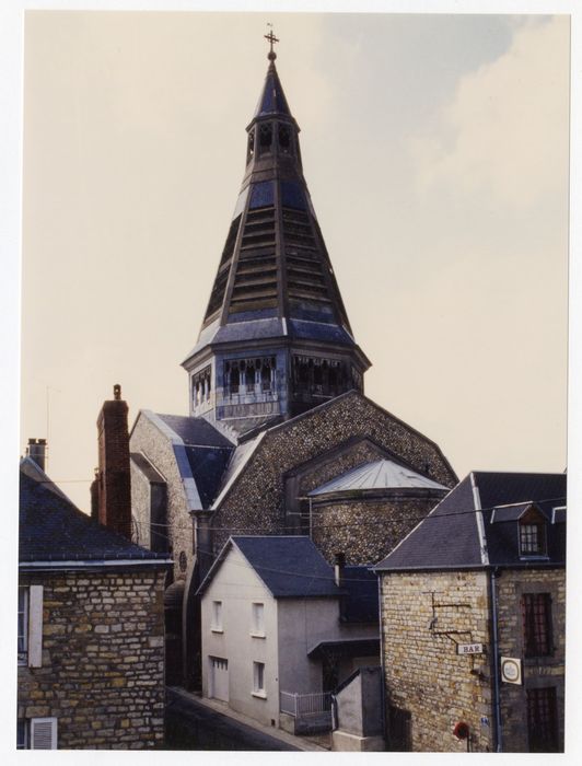 vue générale du clocher depuis le Sud-Est