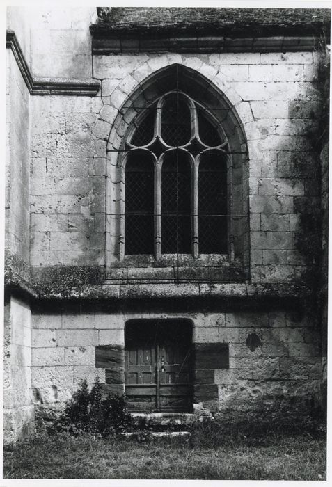 façade latérale sud, vue partielle