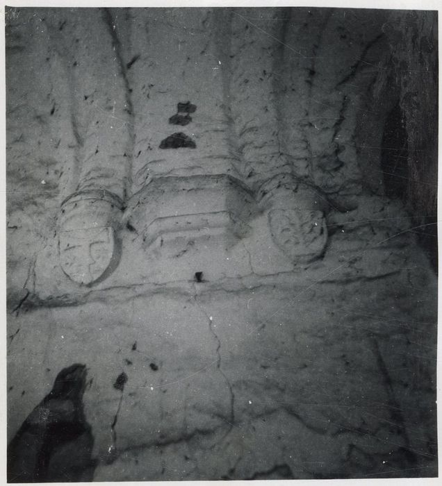 nef, détail de cul-de-lampes armoriés