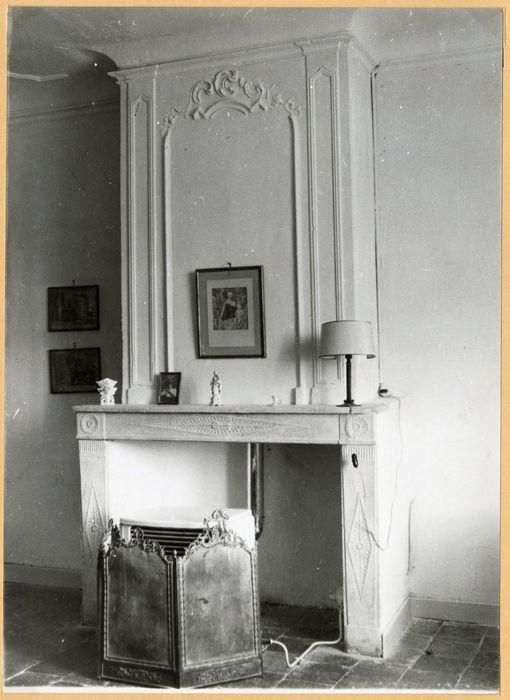 1er étage, bureau, cheminée