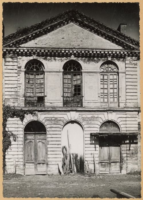 logis abbatial, façade sud, vue partielle