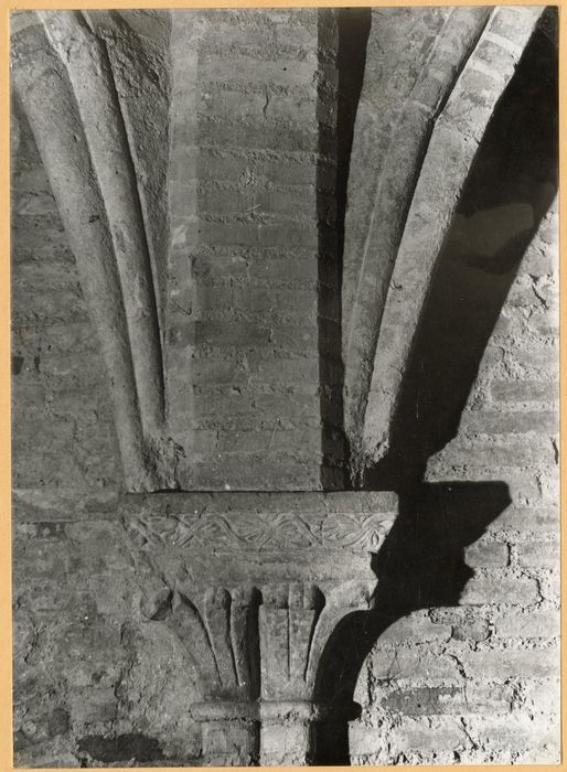 salle capitulaire, détail d’un chapiteau