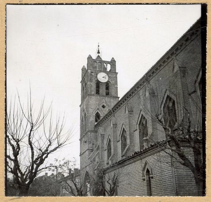 façade latérale ouest, vue partielle