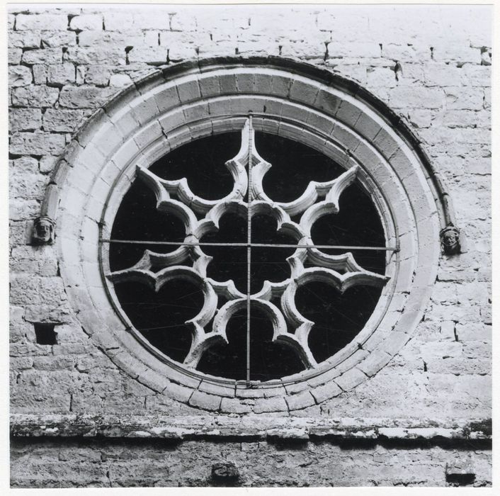 façade ouest, détail de la rosace