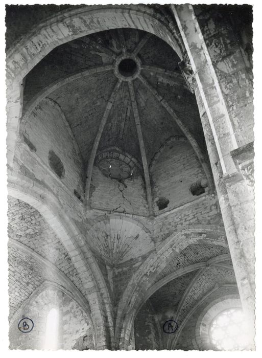 coupole de la croisée du transept de l’église abbatiale