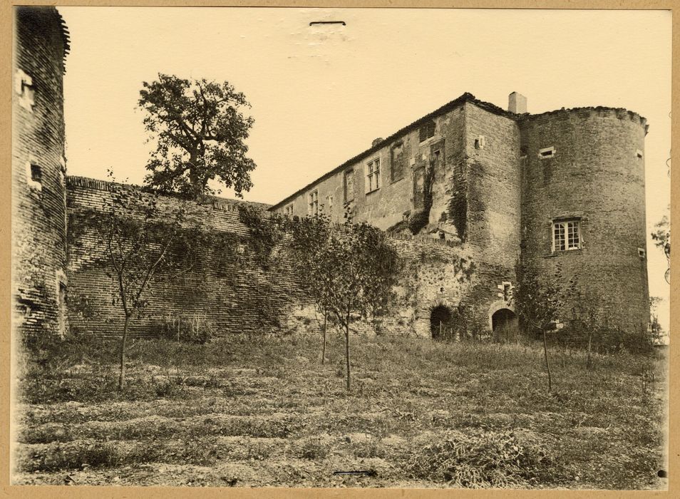 aile sud, façade nord-est, tour sud-ouest