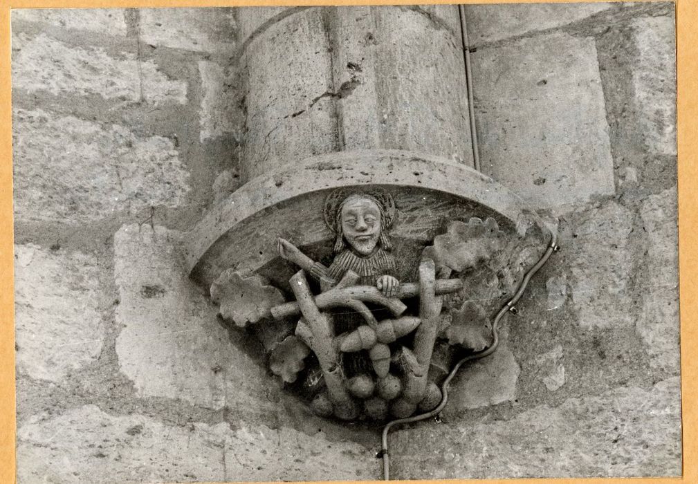 détail d’un culot sculpté