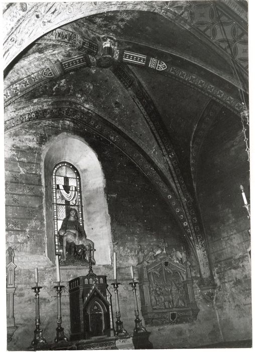 groupe sculpté : Vierge à l’Enfant