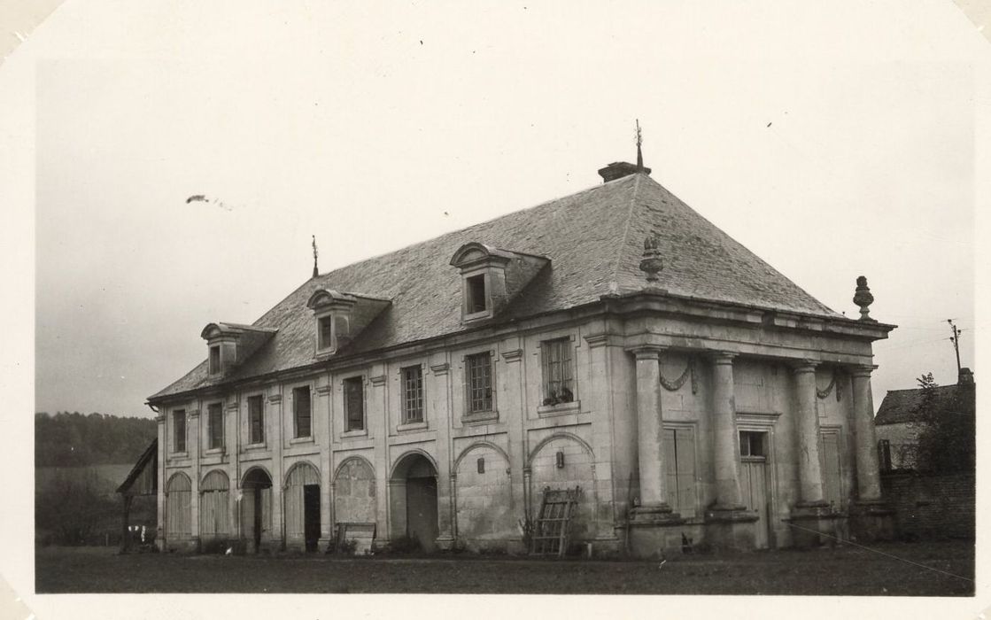 écuries, façades nord et ouest