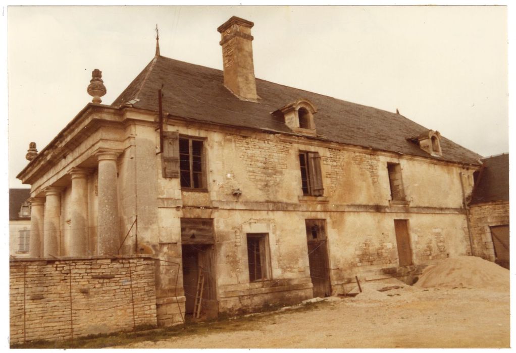 écuries, façade sud