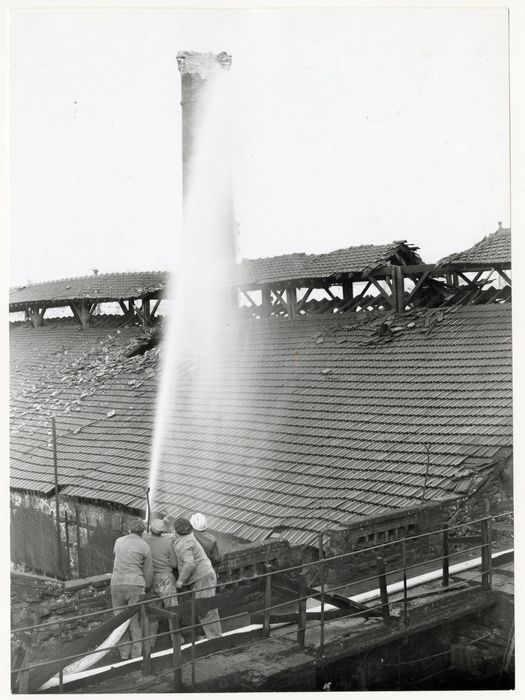 vue partielle de la cheminée