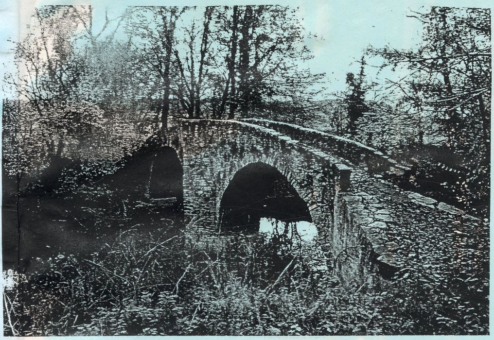 vue générale du pont depuis l’amont (photocopie numérisée)