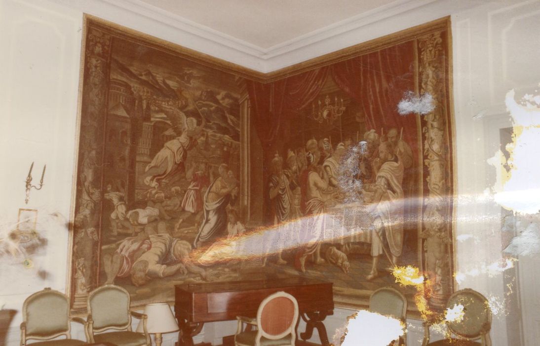 pièces murales : Les Sept plaies d'Égypte et le départ des Israélites, et La Pâque