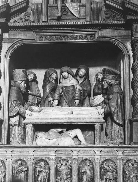 retable, groupe sculpté : la mise au tombeau, détail