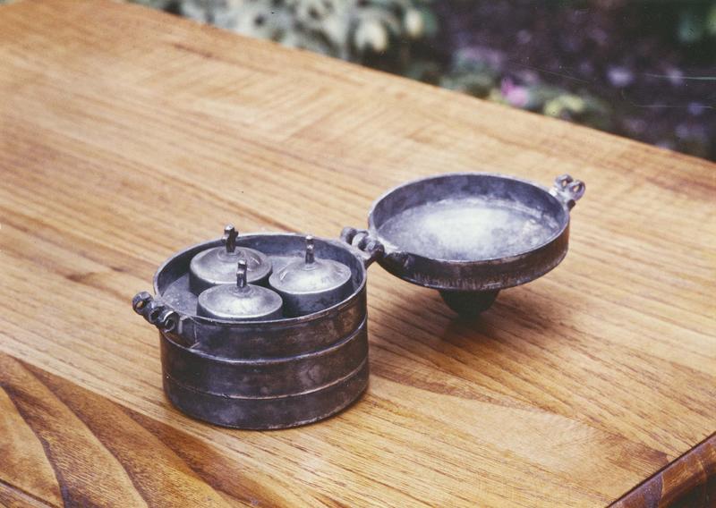 coffret aux saintes huiles - © Ministère de la Culture (France), Médiathèque du patrimoine et de la photographie (objets mobiliers), tous droits réservés