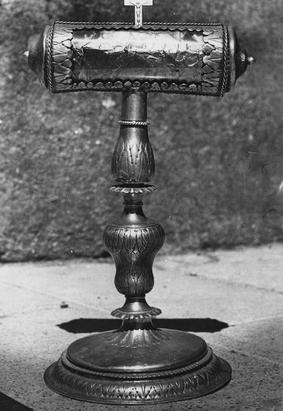 reliquaire à cylindre - © Ministère de la Culture (France), Médiathèque du patrimoine et de la photographie (objets mobiliers), tous droits réservés