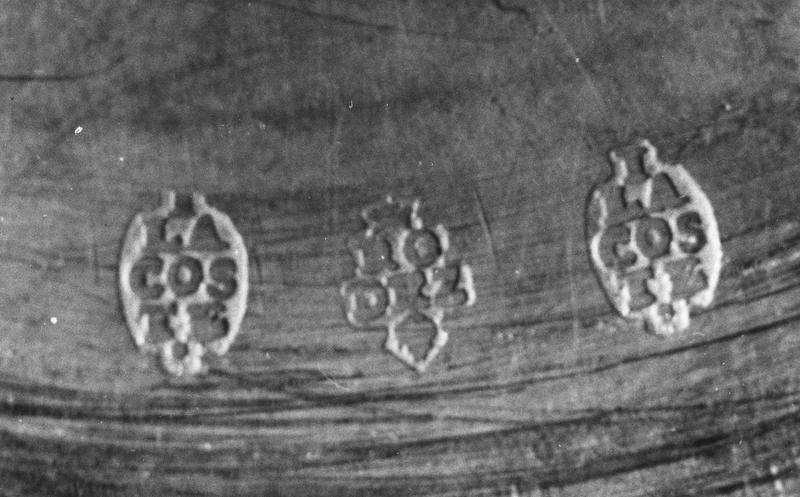 reliquaire à cylindre, détail de l'inscription - © Ministère de la Culture (France), Médiathèque du patrimoine et de la photographie (objets mobiliers), tous droits réservés