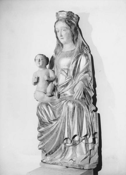 statue : Vierge à l'Enfant