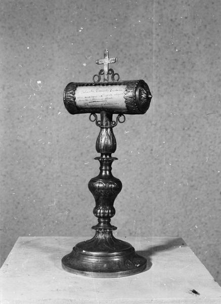 reliquaire-monstrance pédiculé - © Ministère de la Culture (France), Médiathèque du patrimoine et de la photographie (objets mobiliers), tous droits réservés