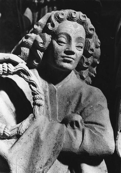 statue : saint Jean, détail