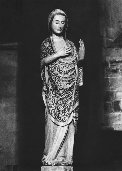 statue : Vierge de calvaire