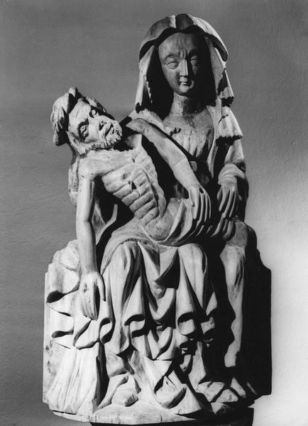 haut-relief : Vierge de Pitié