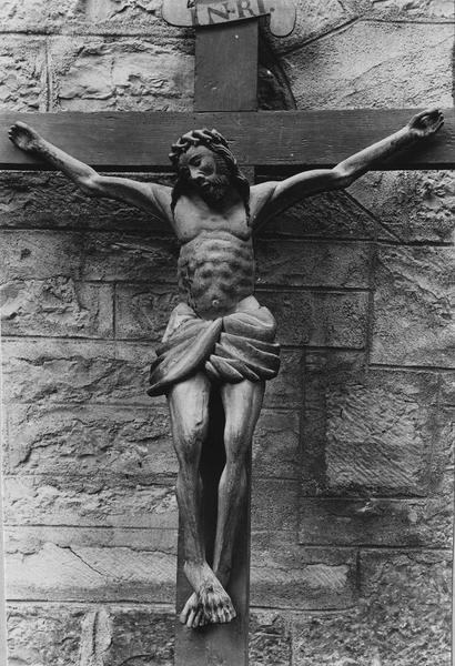 statue (crucifix) : Christ