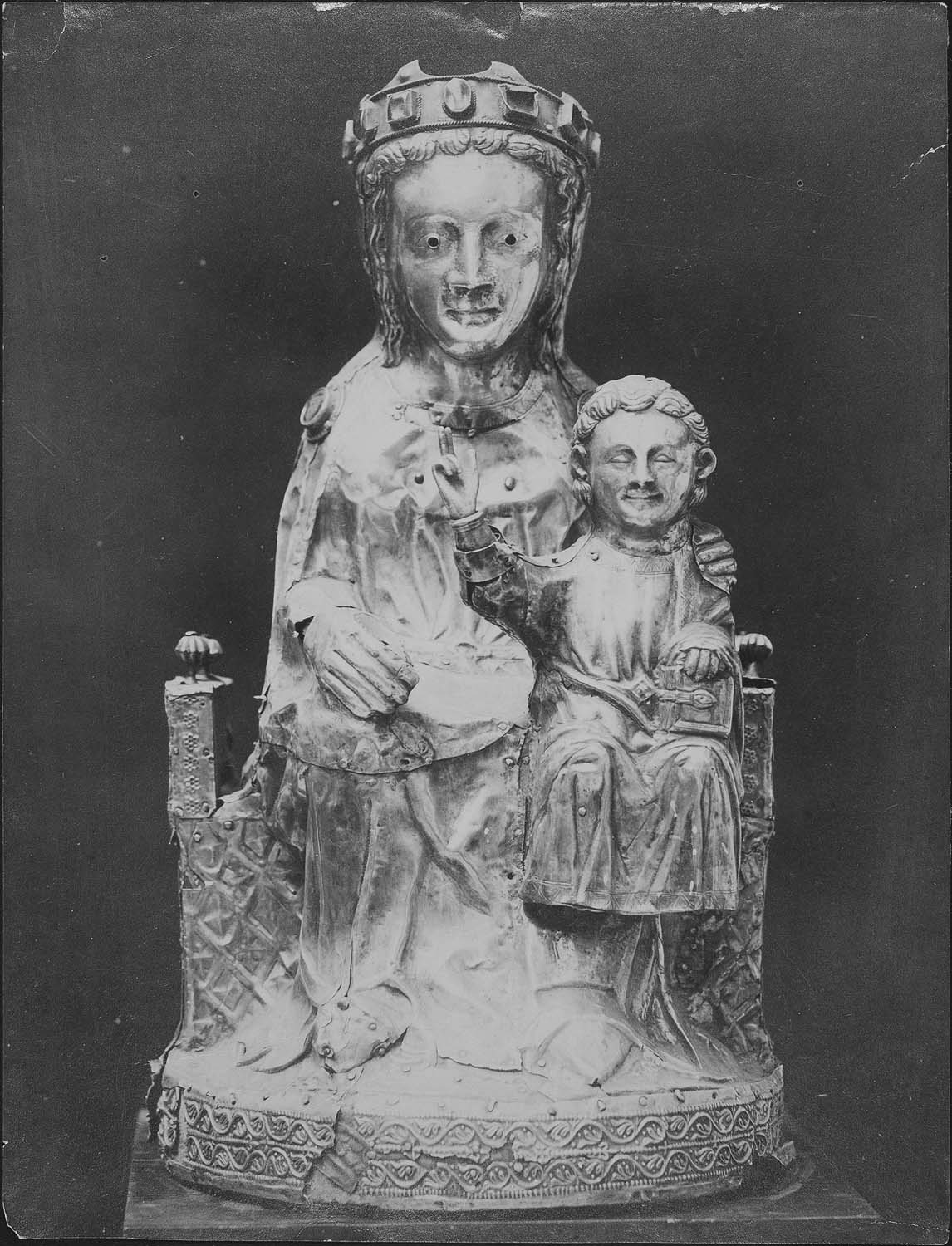 statue : Vierge à l'enfant, vue générale