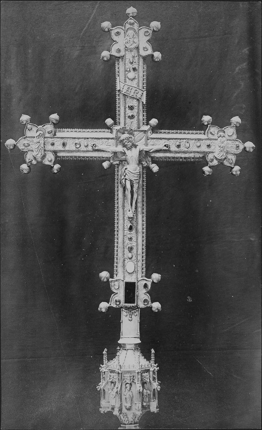 croix de procession, vue générale