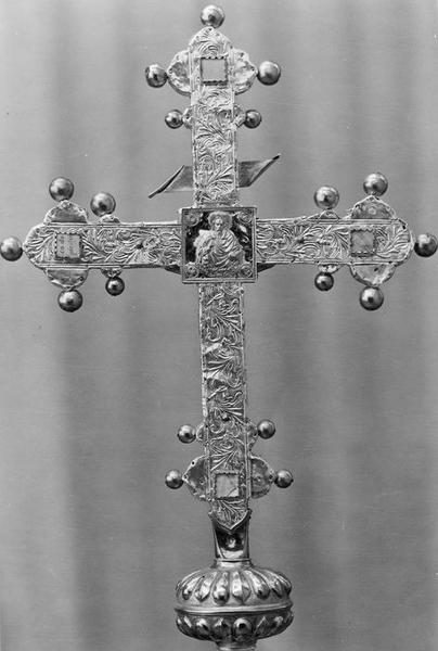 croix de procession, vue générale