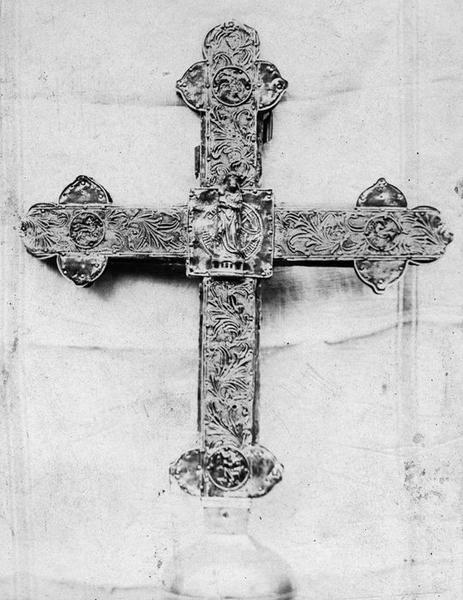 croix de procession, vue générale