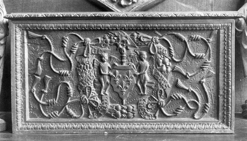 coffre, vue générale - © Ministère de la Culture (France), Médiathèque du patrimoine et de la photographie (objets mobiliers), tous droits réservés