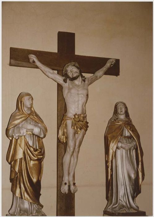 calvaire : Christ en croix, Vierge et saint Jean