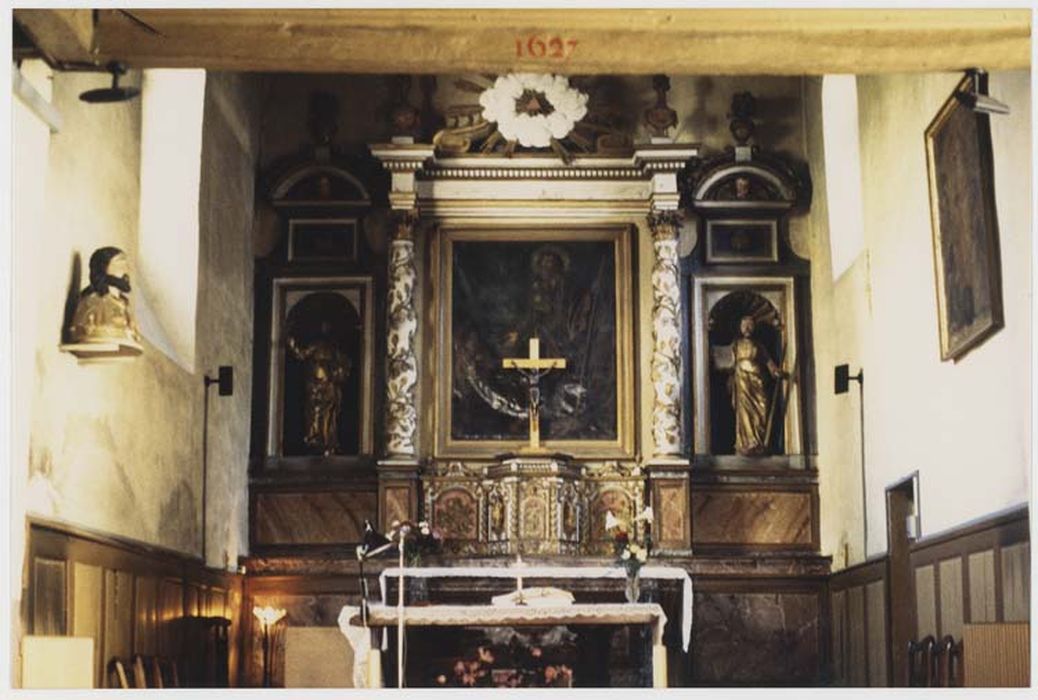 autel, tabernacle, retable, tableau : Saint Jacques, et deux statues : Apôtres - © Ministère de la Culture (France), Médiathèque du patrimoine et de la photographie, diffusion GrandPalaisRmn Photo