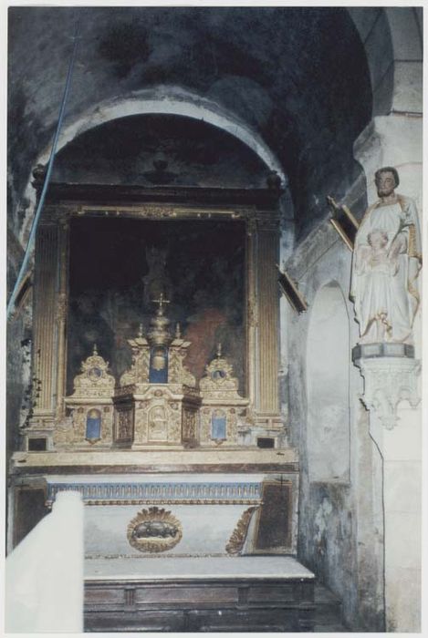 autel (maître-autel), tabernacle, retable et tableau : Crucifixion - © Ministère de la Culture (France), Médiathèque du patrimoine et de la photographie, diffusion GrandPalaisRmn Photo