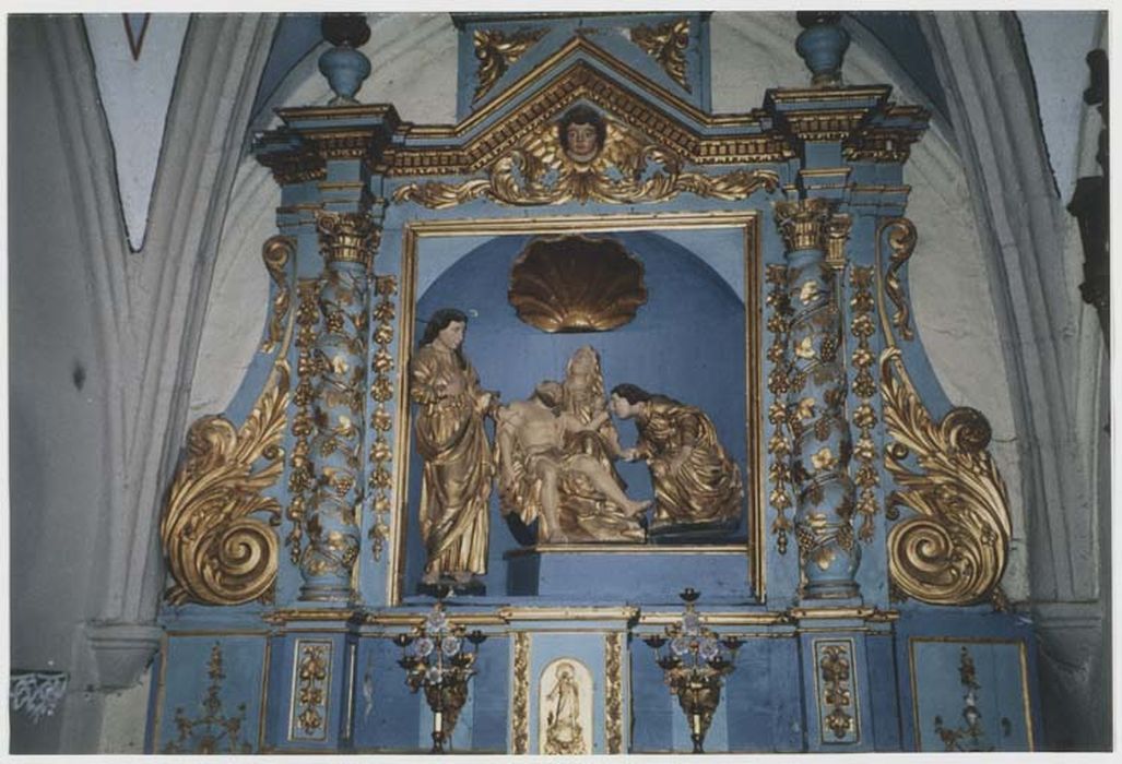 retable latéral de Notre-Dame-de-Pitié